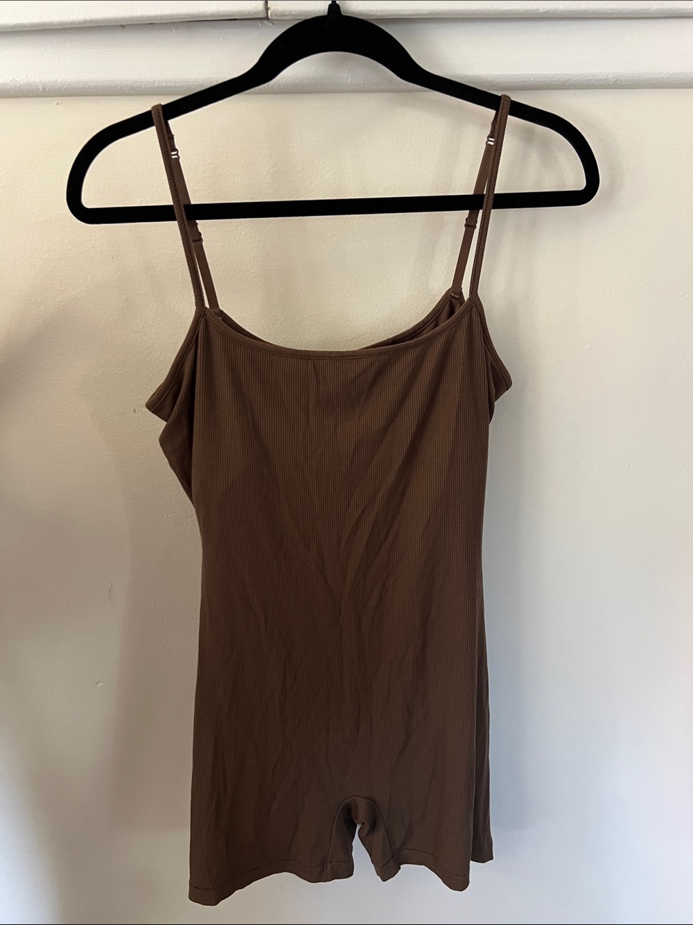 Skims Ribbed Onsie - Brown